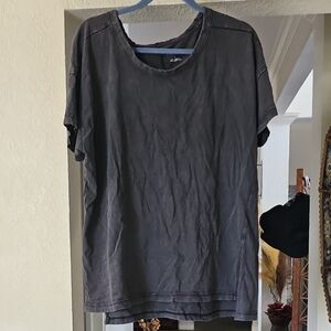 Pilcro Distressed Charcoal Black Short Sleeve Cozy Cotton Tee Shirt L